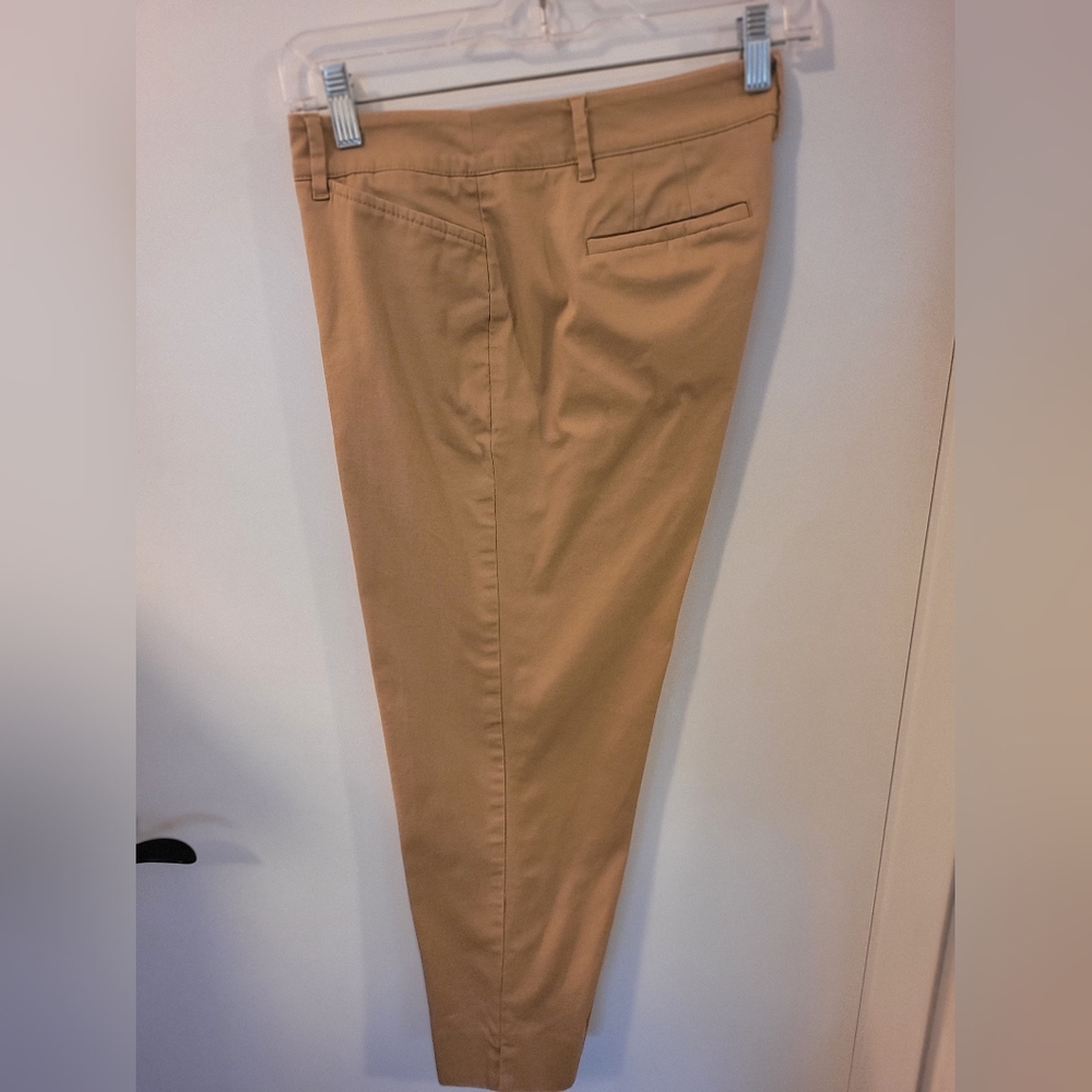 TALBOTS tan crop pants 6P